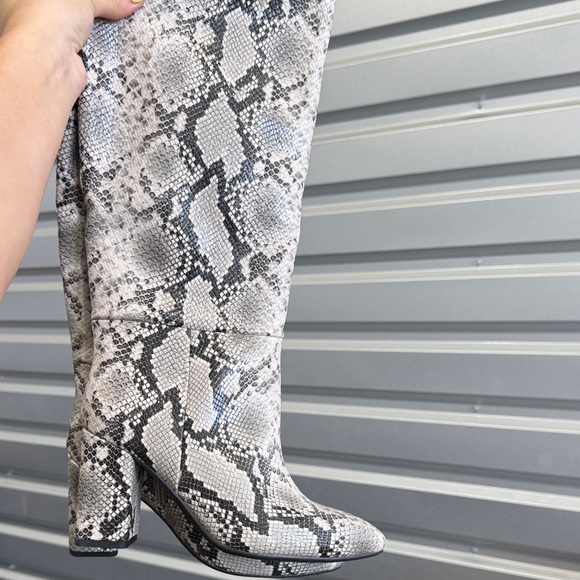 Shoes - Over-the-Knee Snake Print Block Heel Boots - Gray
